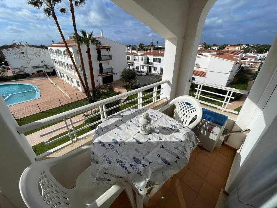 Mitjana Apartamento Con Piscina Сьютаделья Екстер'єр фото